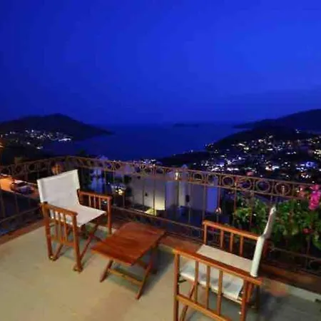 Villa Deniz Manzarali Ozel Havuzlu